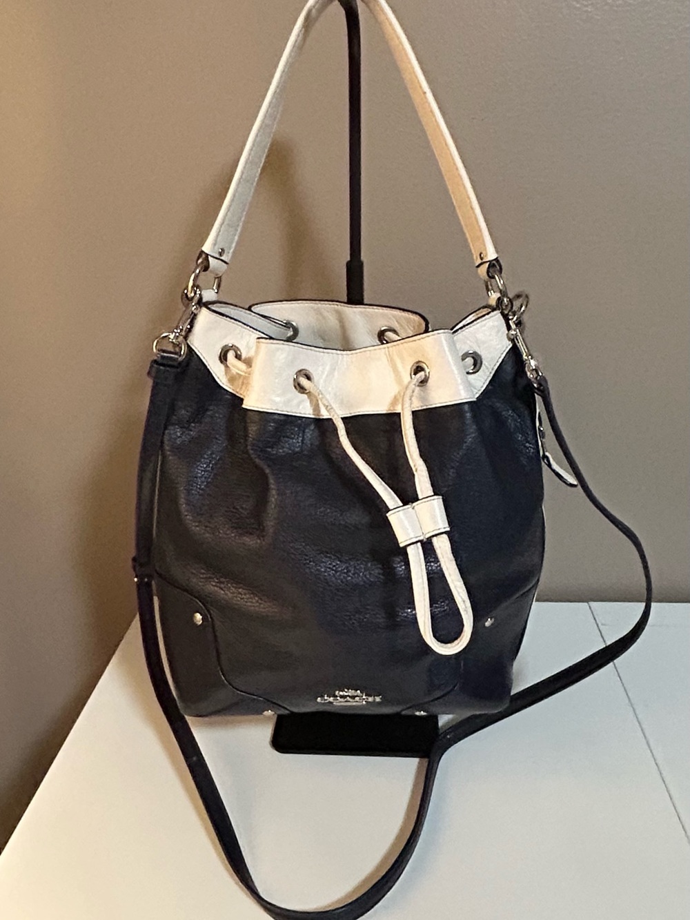 Coach F37680 Mickie Drawstring Two Way Shoulder Bag Spectator Leather Navy White